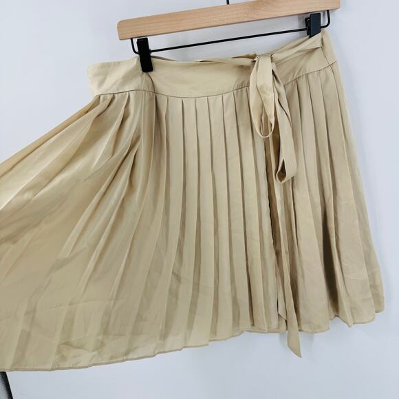 Anne Klein Pleated Wrap Skirt Women’s Size 8 Beige Midi Tie Waist Classic Career - Picture 5 of 6
